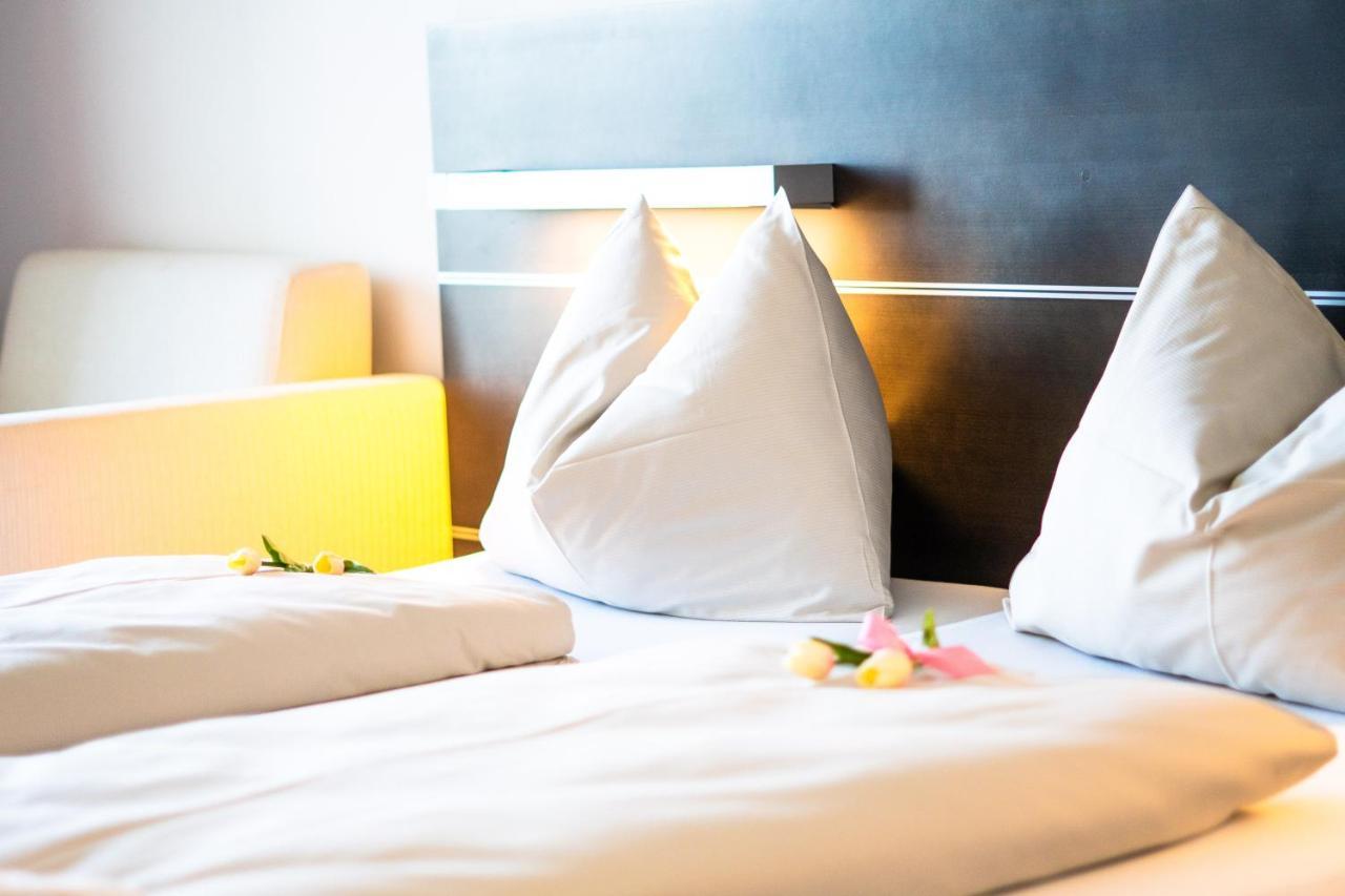 Neufeldersee Hotel & Restaurant Neufeld an der Leitha Ngoại thất bức ảnh